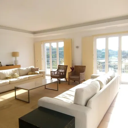 Lakeview Luxury With Pool Villa *